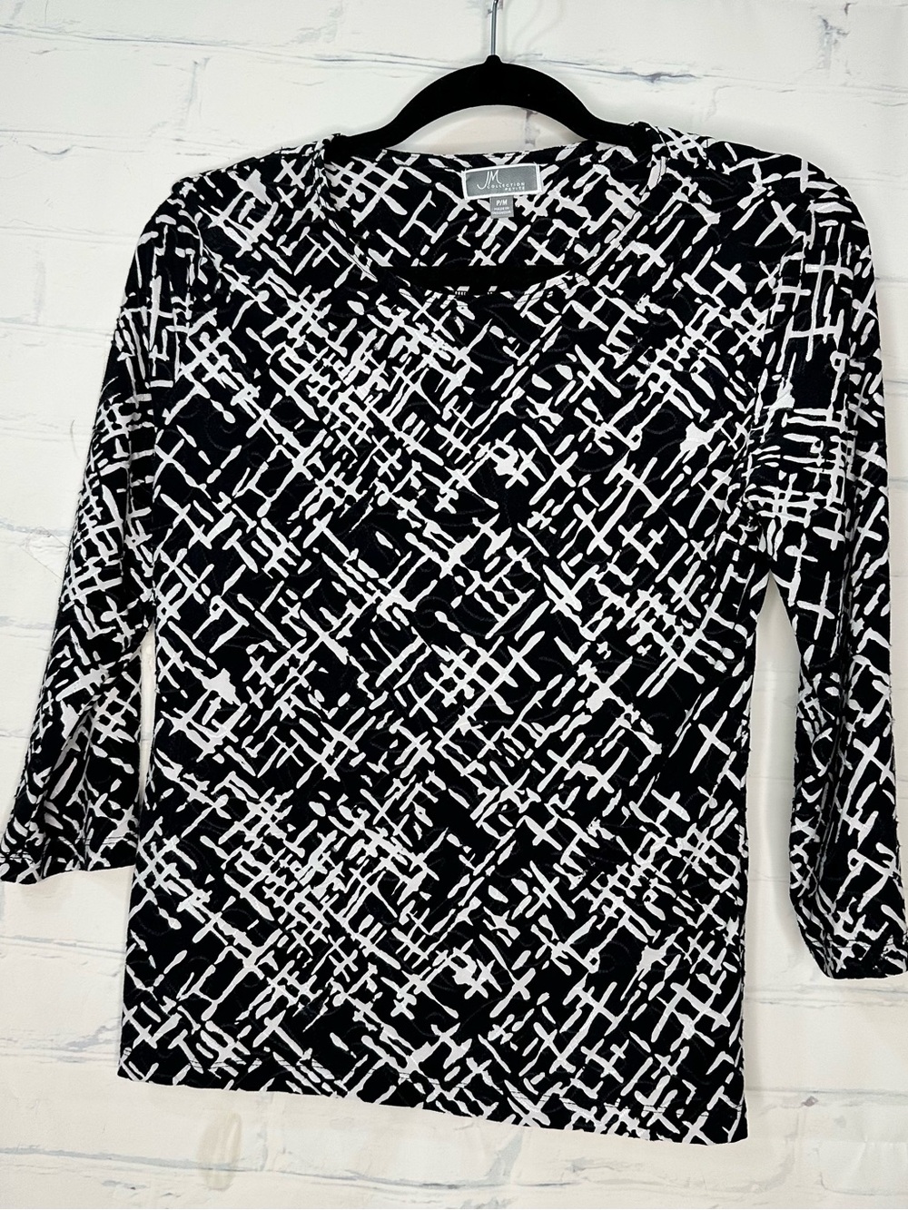 Women’s JM Collection small petite‎ black & white long sleeve top